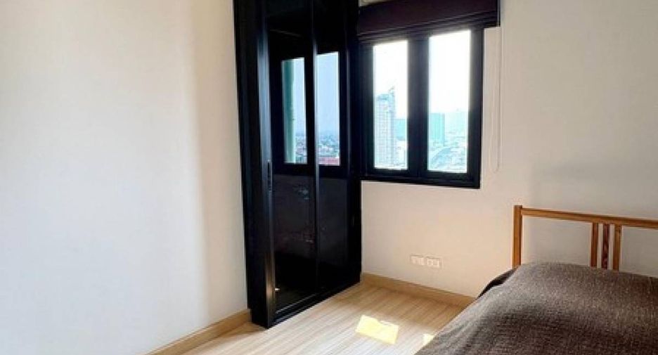 Продажа 2 спальни кондо в Пхаси Чароен, Бангкок