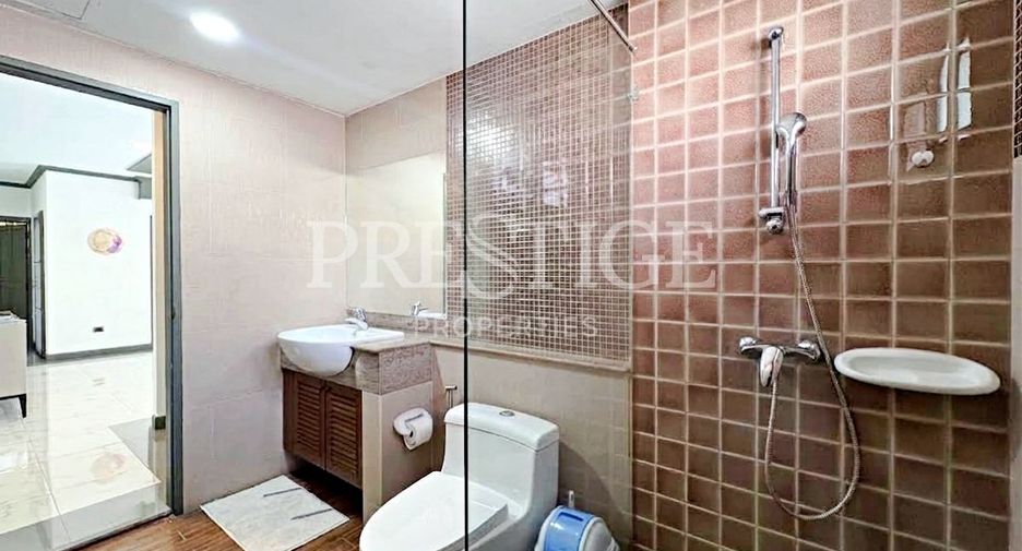 Casa en alquiler de 4 habitaciones en Huay Yai, Pattaya