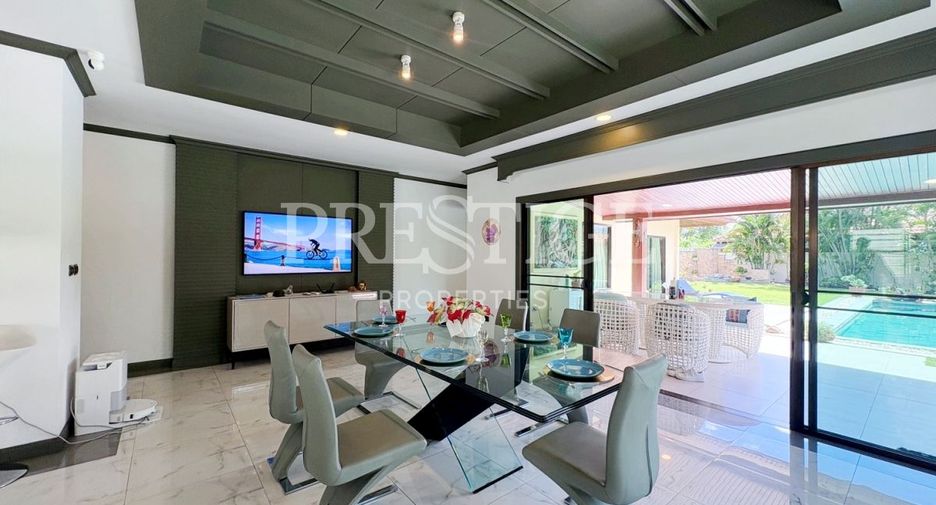 Casa en alquiler de 4 habitaciones en Huay Yai, Pattaya