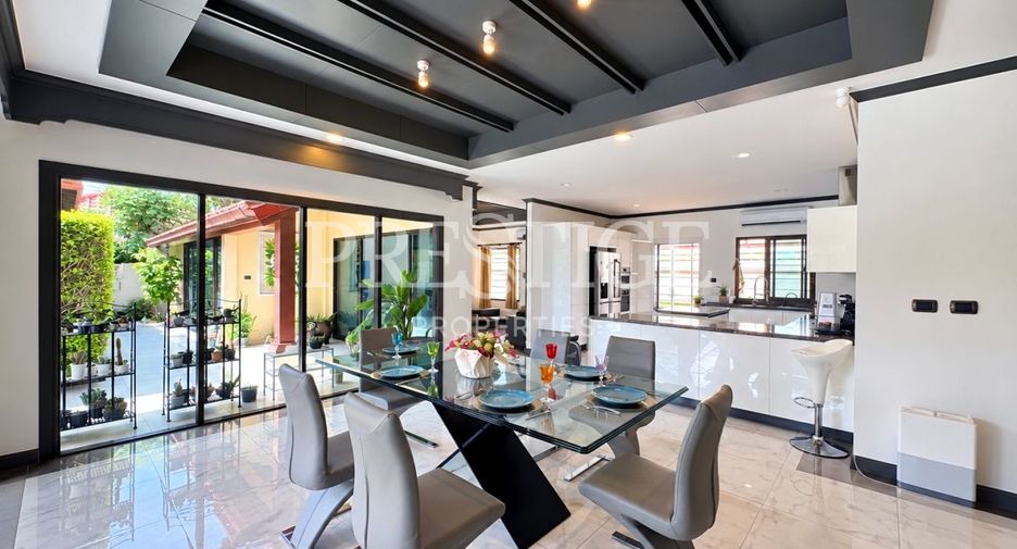 Casa en alquiler de 4 habitaciones en Huay Yai, Pattaya