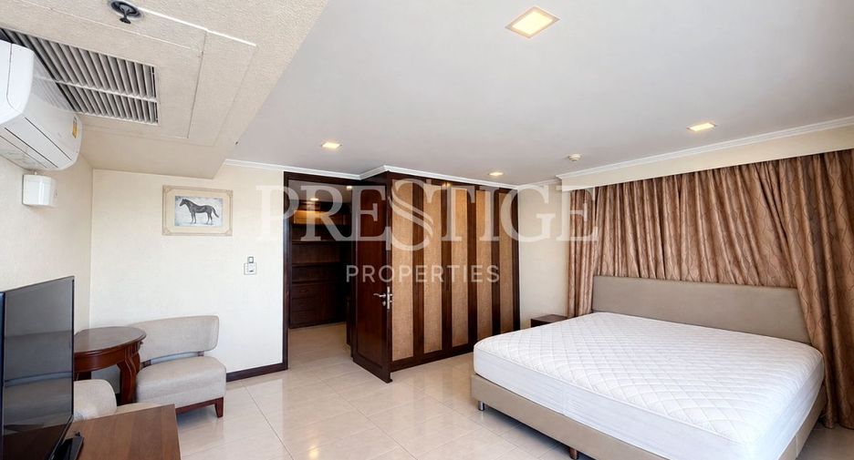 For sale 3 bedrooms condo in Bang Lamung, Chonburi