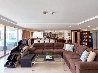 For sale 3 bedrooms condo in Bang Lamung, Chonburi