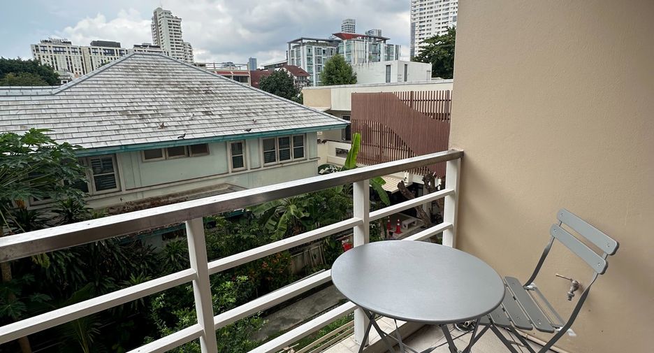 À louer 2 chambres condo à Khlong Toei, Bangkok