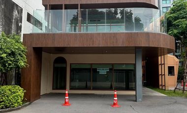出租 和 出售 1 卧室 商业空间 在 Watthana, 曼谷