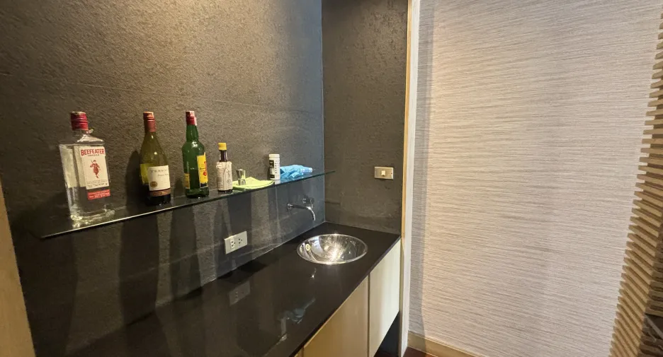 Продажа 3 спальни кондо в Патхум Щан, Бангкок
