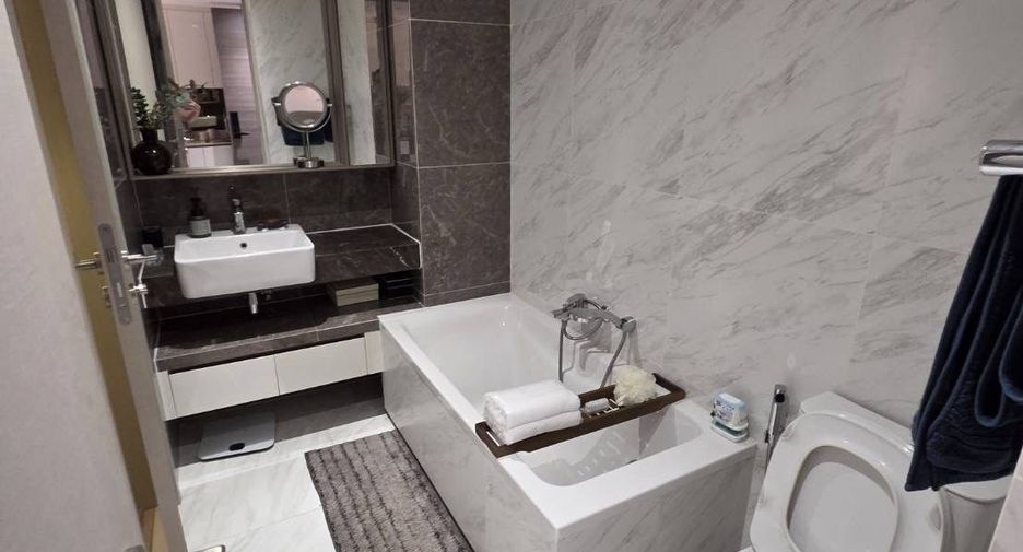 For rent 1 bed condo in Khlong Toei, Bangkok