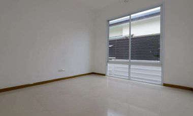 Продажа 3 спальни дом в Сан Кампаенг, Чианг Маи