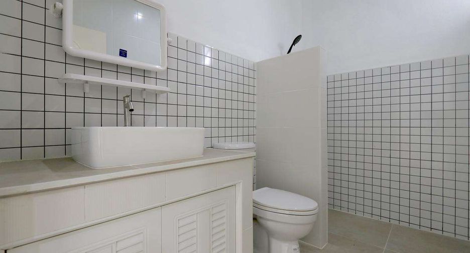 For sale 3 bedrooms house in San Kamphaeng, Chiang Mai