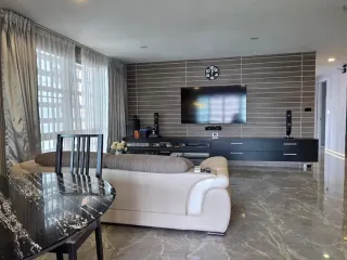 For rent 3 bedrooms condo in Bang Lamung, Chonburi