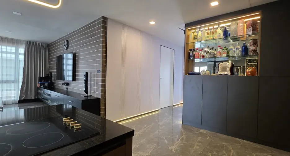 For rent 3 bedrooms condo in Bang Lamung, Chonburi