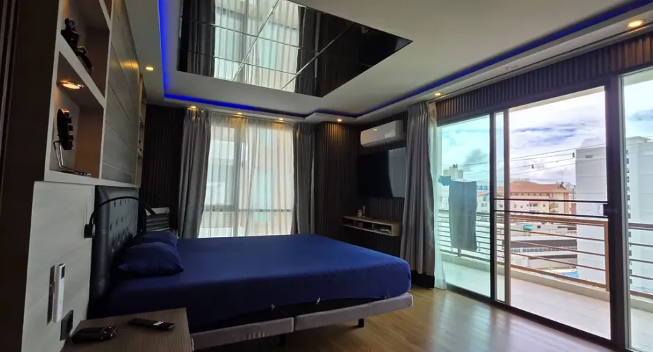 For rent 3 bedrooms condo in Bang Lamung, Chonburi