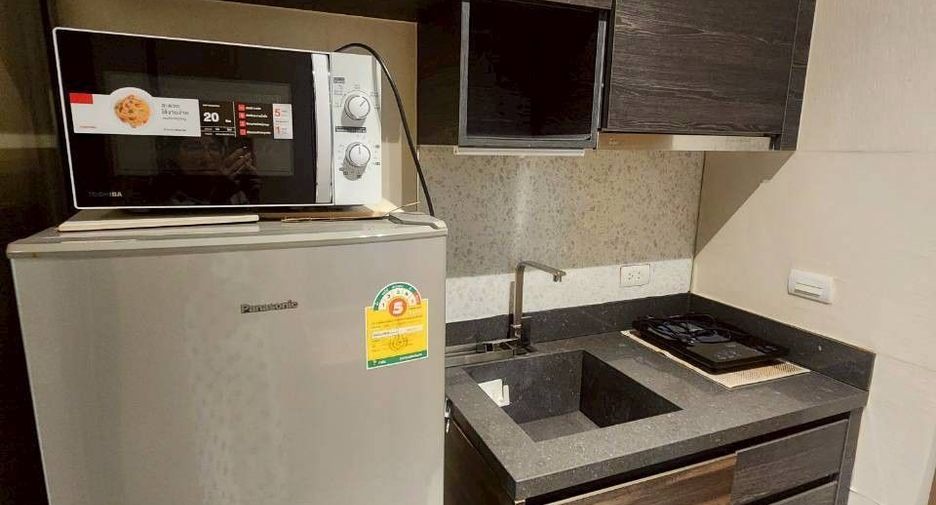 Condo en alquiler de 1 habitaciones en Sathon, Bangkok