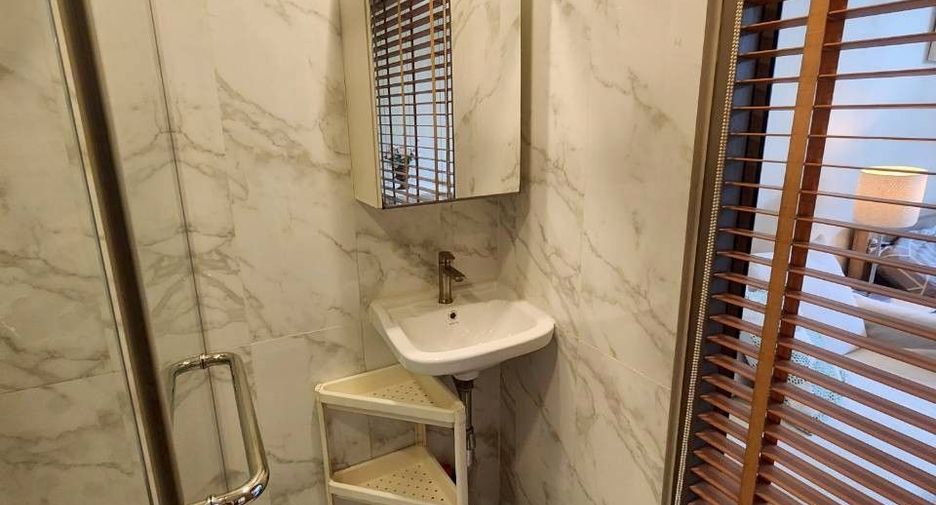 Condo en alquiler de 1 habitaciones en Sathon, Bangkok