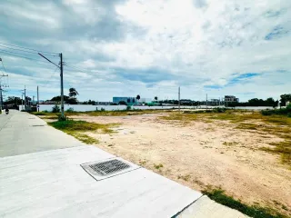 出售 土地 在 Bang Lamung, Chon Buri