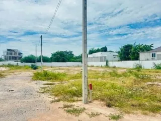 出售 土地 在 Bang Lamung, Chon Buri