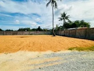 出售 土地 在 Bang Lamung, Chon Buri