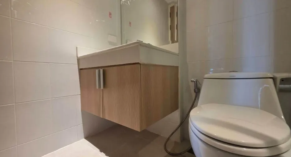 For rent 1 bed condo in Bang Lamung, Chonburi