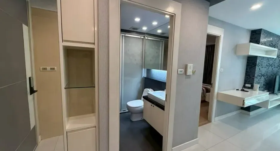 For sale 1 bed condo in Bang Lamung, Chonburi