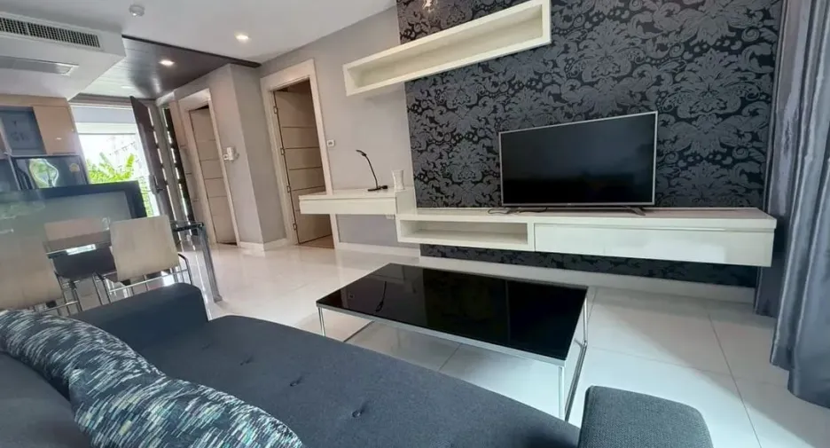 For sale 1 bed condo in Bang Lamung, Chonburi