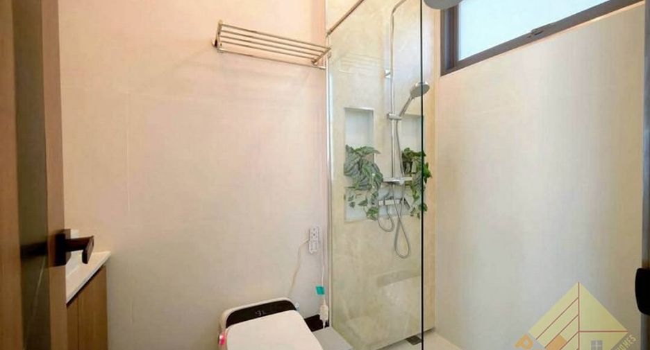 For sale 3 ベッドルーム house in Bang Lamung, Chonburi