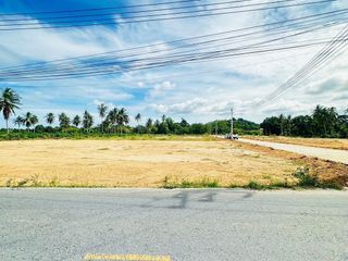 出售 土地 在 Bang Lamung, Chon Buri