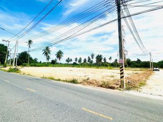 出售 土地 在 Bang Lamung, Chon Buri
