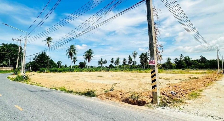 出售 土地 在 Bang Lamung, Chon Buri