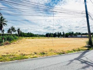 出售 土地 在 Bang Lamung, Chon Buri