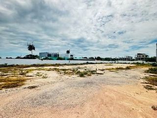 出售 土地 在 Bang Lamung, Chon Buri