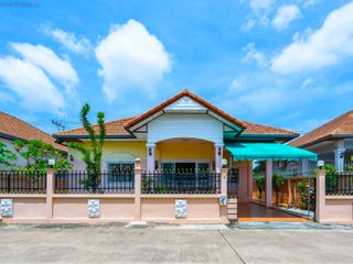 For rent 3 ベッドルーム house in Bang Lamung, Chonburi