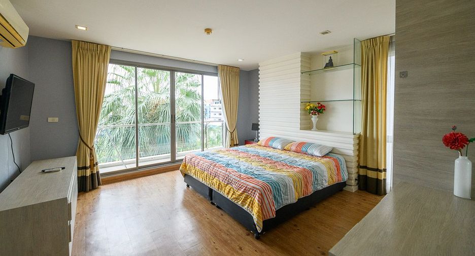 For rent 3 bedrooms condo in Bang Lamung, Chonburi