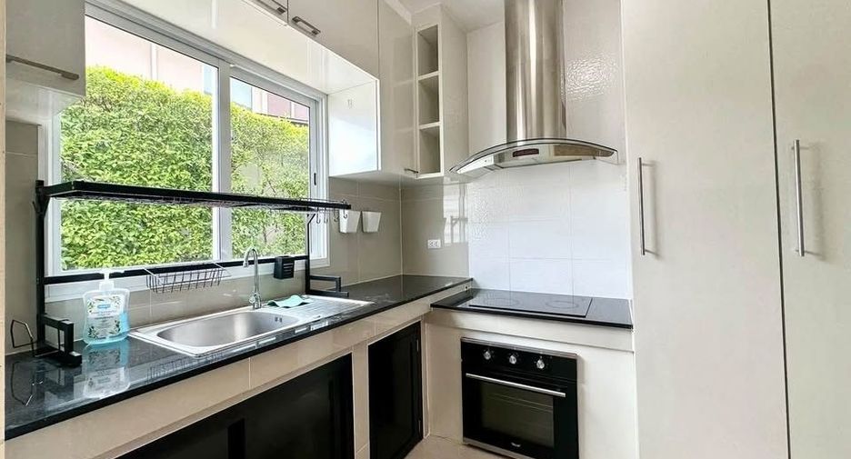 For sale and for rent 5 bedrooms house in Mueang Phuket, Phuket