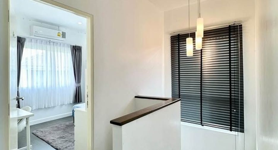 For sale and for rent 5 bedrooms house in Mueang Phuket, Phuket