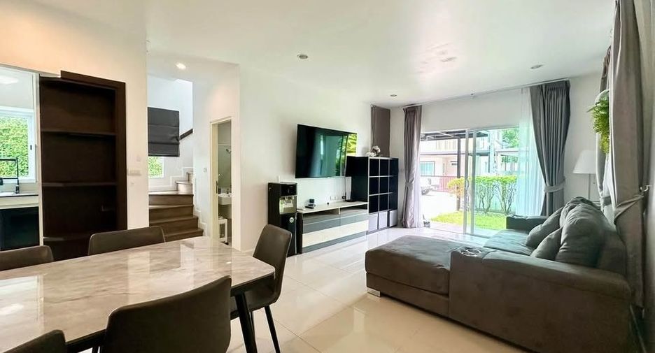 For sale and for rent 5 bedrooms house in Mueang Phuket, Phuket