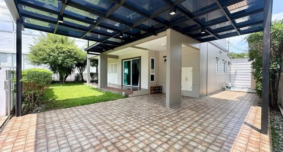 For sale and for rent 5 bedrooms house in Mueang Phuket, Phuket