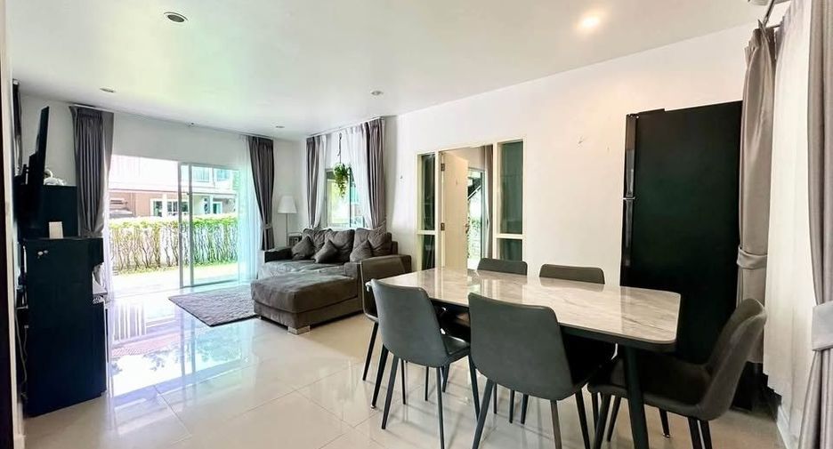 For sale and for rent 5 bedrooms house in Mueang Phuket, Phuket