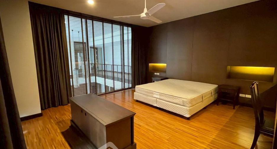 For rent 4 ベッドルーム apartment in Watthana, Bangkok