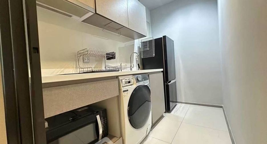 For rent 1 bed condo in Huai Khwang, Bangkok