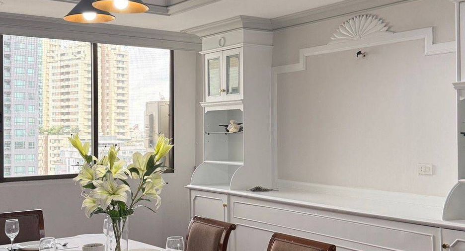 For rent 3 ベッドルーム apartment in Watthana, Bangkok