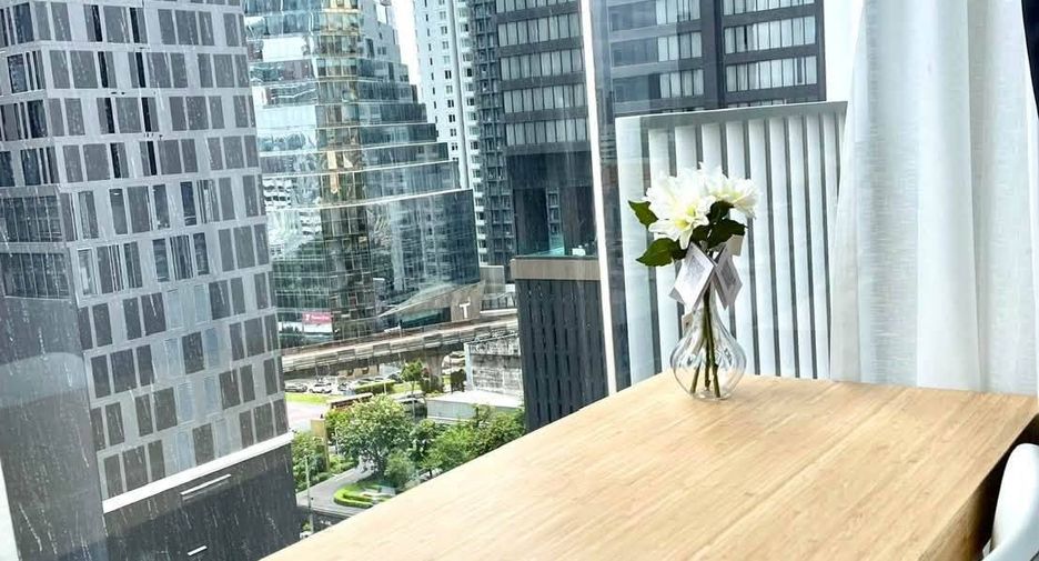 For rent 1 bed condo in Khlong Toei, Bangkok