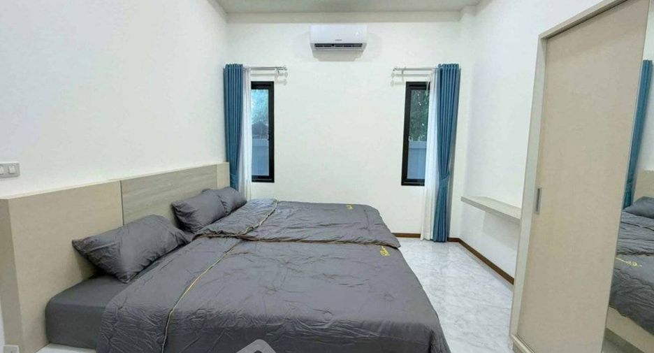 Villa en alquiler de 3 habitaciones en Bang Lamung, Chonburi