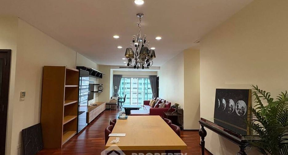 À louer 2 chambres condo à Watthana, Bangkok