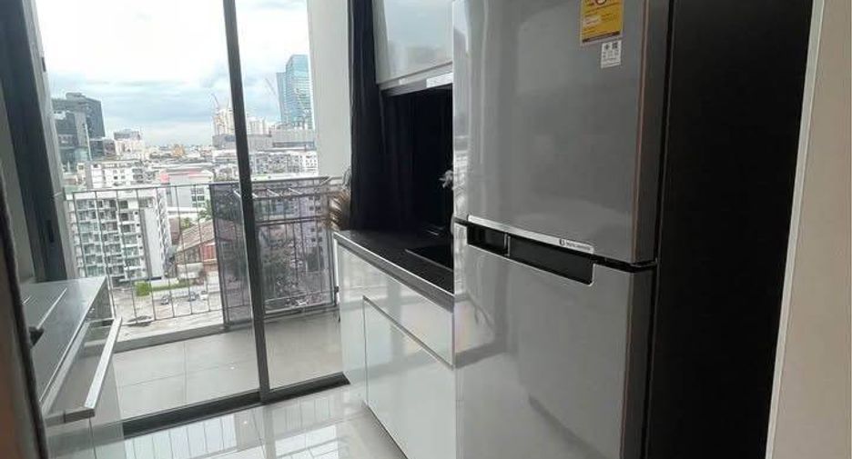 Wohnung zur Miete mit 1 Zimmer in Phra Khanong, Bangkok