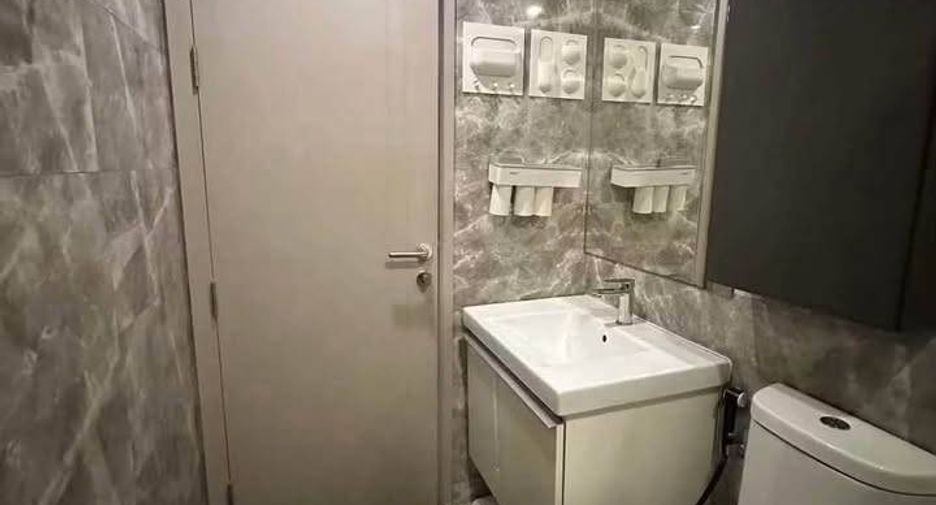 Аренда 2 спальни кондо в Патхум Щан, Бангкок