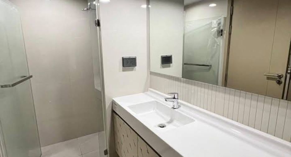 For rent 1 bed condo in Bang Rak, Bangkok