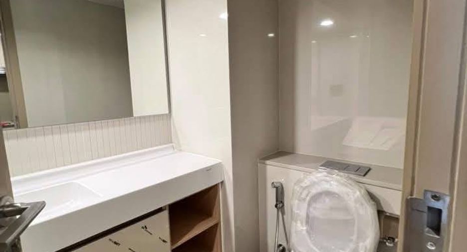 For rent 1 bed condo in Bang Rak, Bangkok