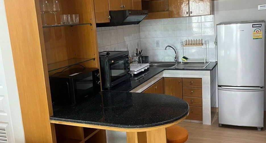 For rent 1 bed condo in Khlong Toei, Bangkok