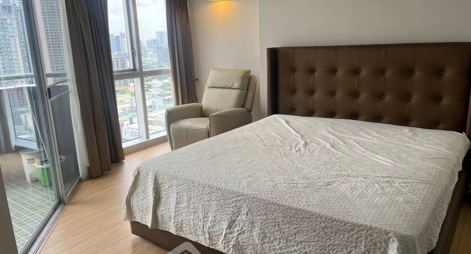 For rent 1 bed condo in Khlong Toei, Bangkok