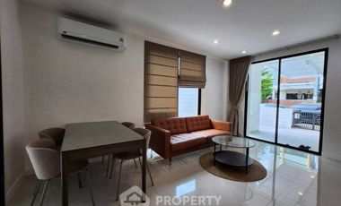 For rent 3 bedrooms townhouse in Suan Luang, Bangkok