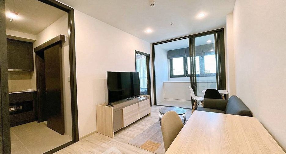 For rent 1 bed condo in Huai Khwang, Bangkok